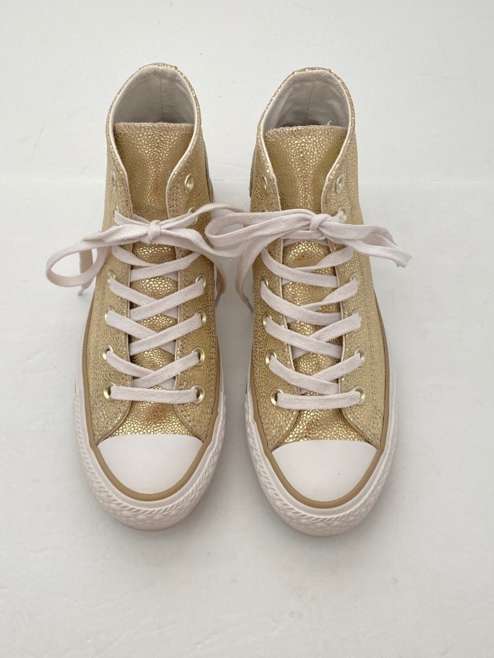Converse Chuck Taylor All Star Leather High-Top Size: 5.5